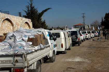 Konwój z pomocą humanitarną w Syrii /PAP/EPA/STR /PAP/EPA