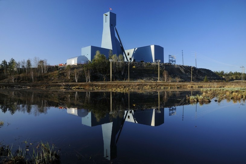Kopania Totten Mine w Sudbury w kanadyjskim Ontario, gdzie uwięzieni są górnicy /All Canada Photos /East News