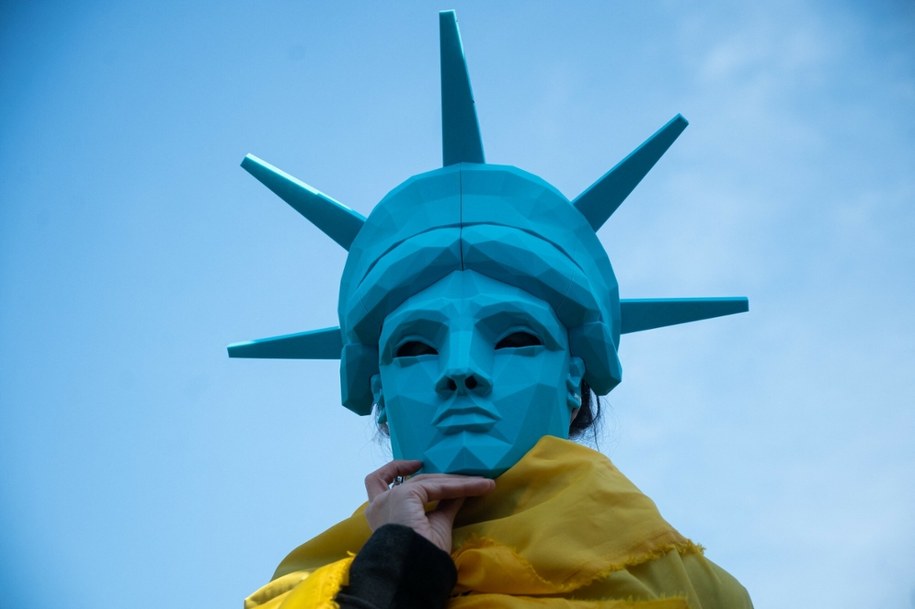 Umowa, broń i gniew na dyplomatę. USA wykonują zwrot w relacjach z Ukrainą