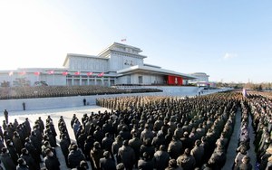 Korea Płn. Przymusowa żałoba w rocznicę śmierci Kim Dzong Ila