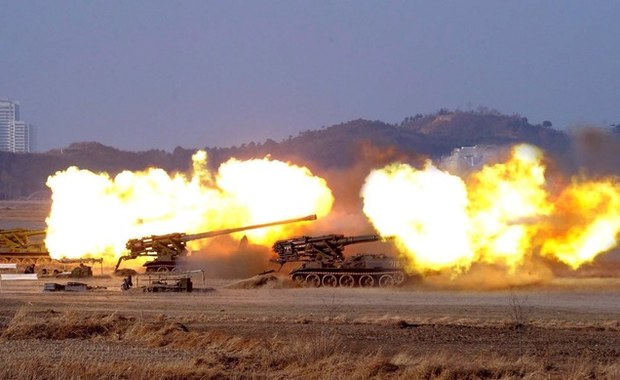 Korea Płn. rozpoczęła ćwiczenia z wykorzystaniem ostrej amunicji