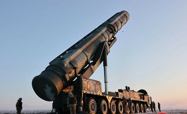 Korea Północna na finiszu prac nad pociskiem umożliwiającym atak atomowy na USA
