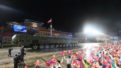 Korea Północna pręży muskuły. Zaprezentowano pocisk Hwasong-20