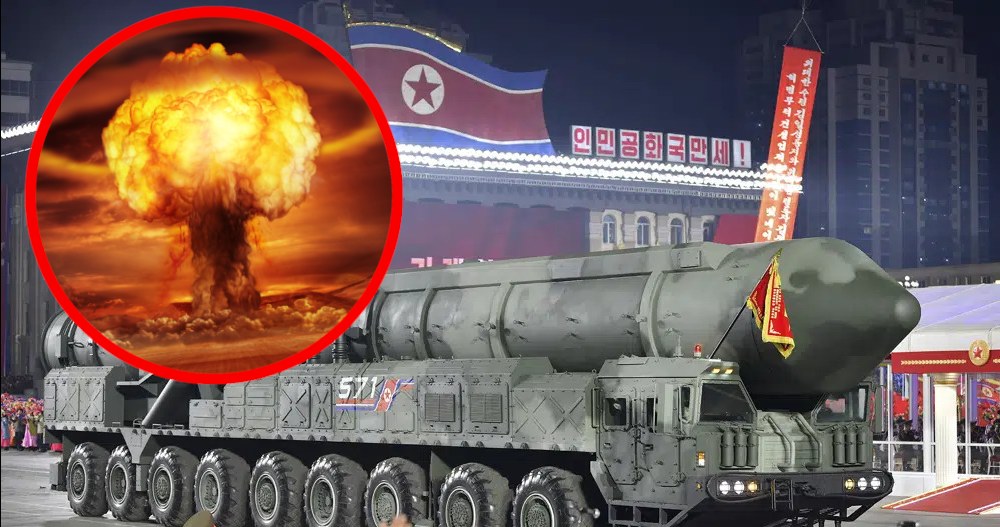 Korea Północna znów straszy atomem. W największym pokazie swojej broni nuklearnej pokazała nowy pocisk ICBM