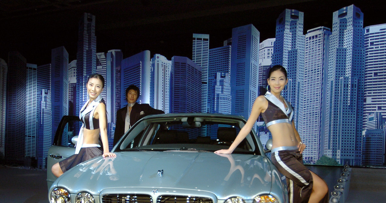 Koreańczycy zakochali się w dobrach luksusowych /KIM JAE-HWAN / AFP /AFP