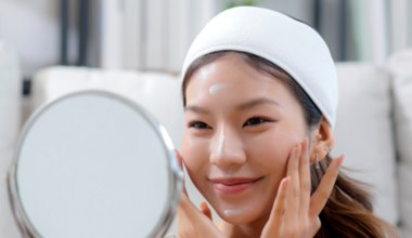 Koreanki nakładają na twarz i  głowę. Dlatego są tak piękne i młode
