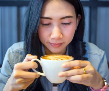 Koreanki piją zamiast latte. Nietypowy składnik wspiera zdrowie jelit