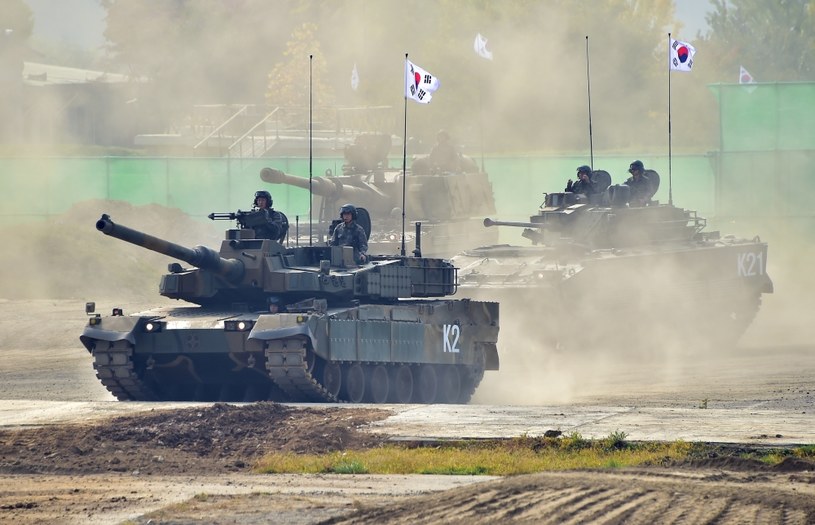 Koreańskie czołgi poczas ćwiczeń /AFP
