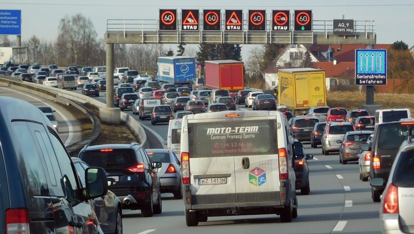 Korek na autostradzie w Niemczech /Mariusz Grzelak /Reporter