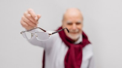 Korekta wzroku bez lasera? Naukowa rewolucja 