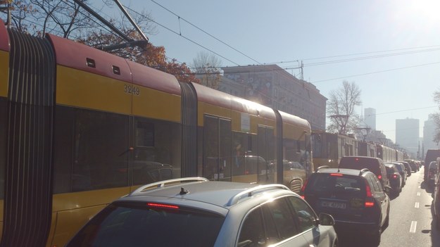 Korki w Warszawie po porannym zderzeniu dwóch tramwajów /Kamil Młodawski /RMF FM