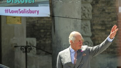 Koronacja Karola III. Milion na olbrzymie telebimy