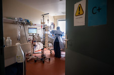Koronawirus. Francuscy lekarze ostrzegają rząd