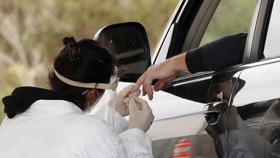 Koronawirus. Mniejszy przyrost zgonów w USA