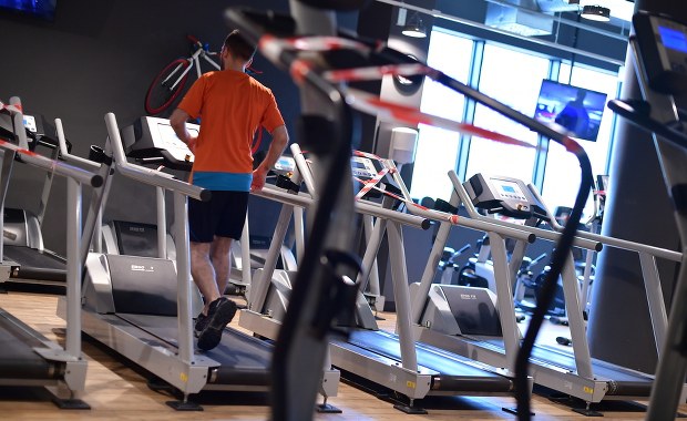 Koronawirus. Rekordowy weekend w Polsce, ponad 1100 nowych zakażeń