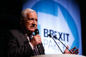 Koronawirus. Vaclav Klaus maseczki nie nosi, bo robią to zwolennicy UE i przyjęcia migrantów