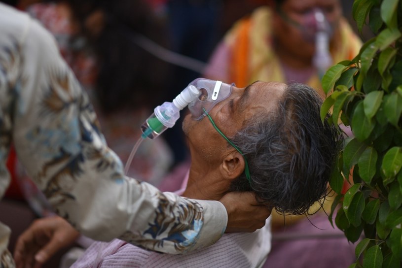 Virus corona en India, pic.  Ilustracja / Idris Muhammed / Sputnik Rusia / East News / East News