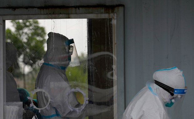 Koronawirus w Małopolsce. Rekord zakażeń, "ogniska" m.in. w akademikach