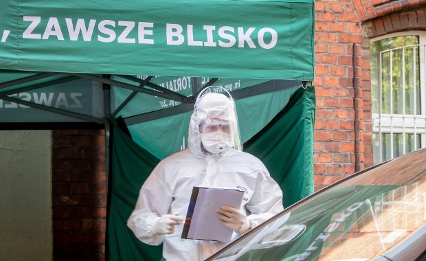 Koronawirus w Polsce: 345 nowych zakażeń, zmarło już 800 osób [NOWE DANE]