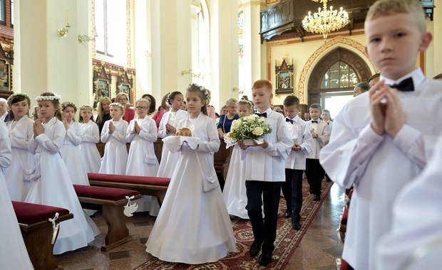 Koronawirus w Polsce. Co z majowymi komuniami? 