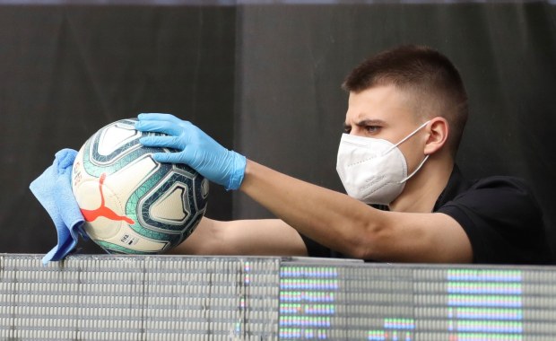 Koronawirus w Polsce i na świecie. Wkrótce otworzymy granice [RELACJA]