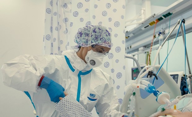 Koronawirus w Polsce: Ponad 5 700 nowych zakażeń, 61 zgonów [NOWE DANE]