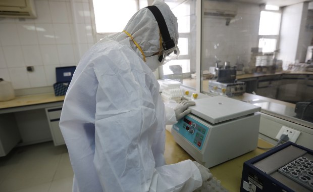 Koronawirus w Polsce. Prawie 400 nowych zakażeń, 9 osób zmarło [NOWE DANE]