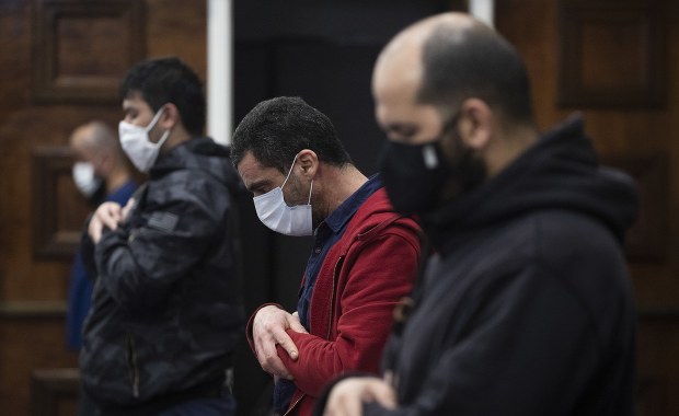 Koronawirus w USA: Ponad 2 tysiące ofiar śmiertelnych w ciągu 24 godzin