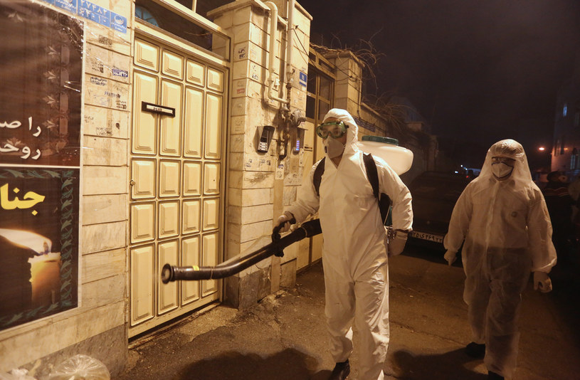 Koronawirus wciąż w Iranie się rozprzestrzenia /ATTA KENARE / AFP /AFP