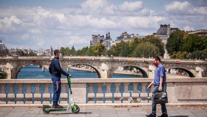 Koronawirus we Francji. Lokalne władze wprowadzają dodatkowe obostrzenia