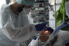 Koronawirus we Francji: Ponad 18 tysięcy nowych zakażeń, 258 zgonów