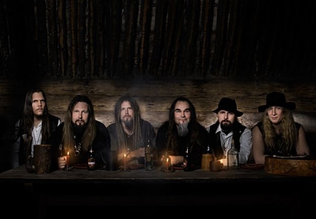 Korpiklaani to przedstawiciele fińskiego folk metalu - fot. Harri Hinkka /