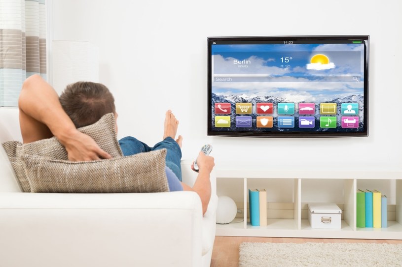Korzystają z platform smart TV należy mieć świadomość, co może stać się z naszymi danymi /123RF/PICSEL