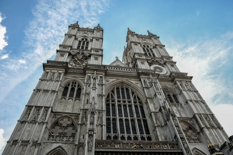 Kościół anglikański sprzedaje akcje koncernów naftowych. Na zdjęciu Opactwo Westminsterskie w Londynie /Gerard /Reporter