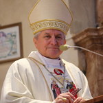 Kościół kaliski pisze do Watykanu ws. biskupa Janiaka, który miał tuszować pedofilię