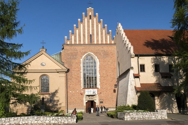 Kościół św. Franciszka z Asyżu i przylegający do niego klasztor franciszkanów /Jerzy Ochoński   /PAP