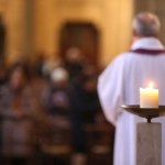 emeryci Kościół w Polsce ma problem, ratują go emeryci. Pomoc może nadejść z Afryki