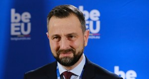 ​Kosiniak-Kamysz odpowiada Trumpowi. "Ramię w ramię"