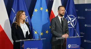 Kosiniak-Kamysz: Ostatnie godziny to nasilenie ataków hybrydowych ze Wschodu