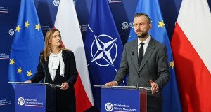 Kosiniak-Kamysz: Ostatnie godziny to nasilenie ataków hybrydowych ze Wschodu