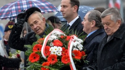 Kosiniak-Kamysz pod pomnikiem Witosa: Trzeba przywrócić braterstwo Polsce