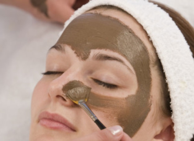 Kosmetyki, które działają "natychmiast" nie zapewniają trwałej poprawy stanu skóry /123RF/PICSEL