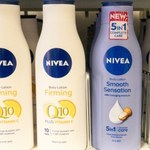 Kosmetyki Nivea w promocji 1+1 gratis w Biedronce! Zaoszczędzisz minimum kilkanaście złotych!