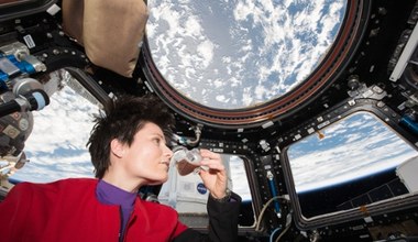 Kosmiczna filiżanka odmieniła codzienność astronautów. Zobacz, jak działa 