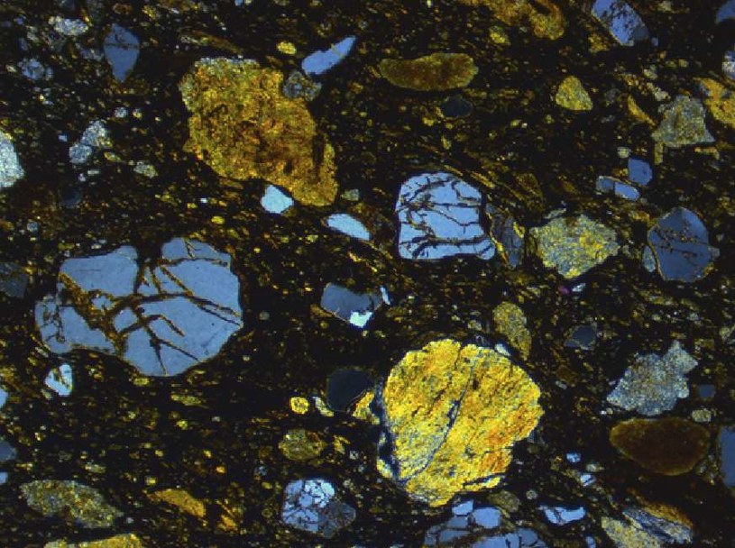 Kosmiczne minerały znalezione na Ziemi /fot. Uniwersytet Birkbeck /materiały prasowe