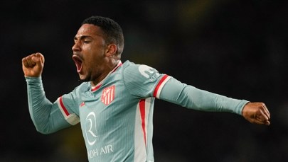 Kosmiczny mecz w Barcelonie. Lewandowski strzela, Barca remisuje