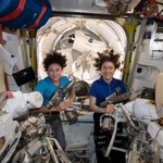 Kosmiczny spacer kobiet. Zobacz historyczny wyczyn amerykańskich astronautek [TRANSMISJA]