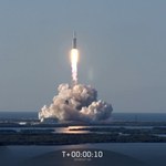 Kosmiczny sukces Elona Muska. Falcon Heavy z udanym lotem