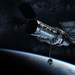 Kosmiczny Teleskop Hubble'a uchwycił galaktykę wirującą jak bąk