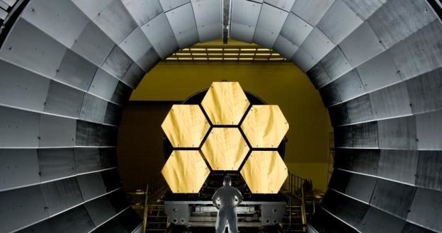 Kosmiczny Teleskop Jamesa Webba poleci w kosmos w 2018 roku.  Fot. NASA /materiały prasowe